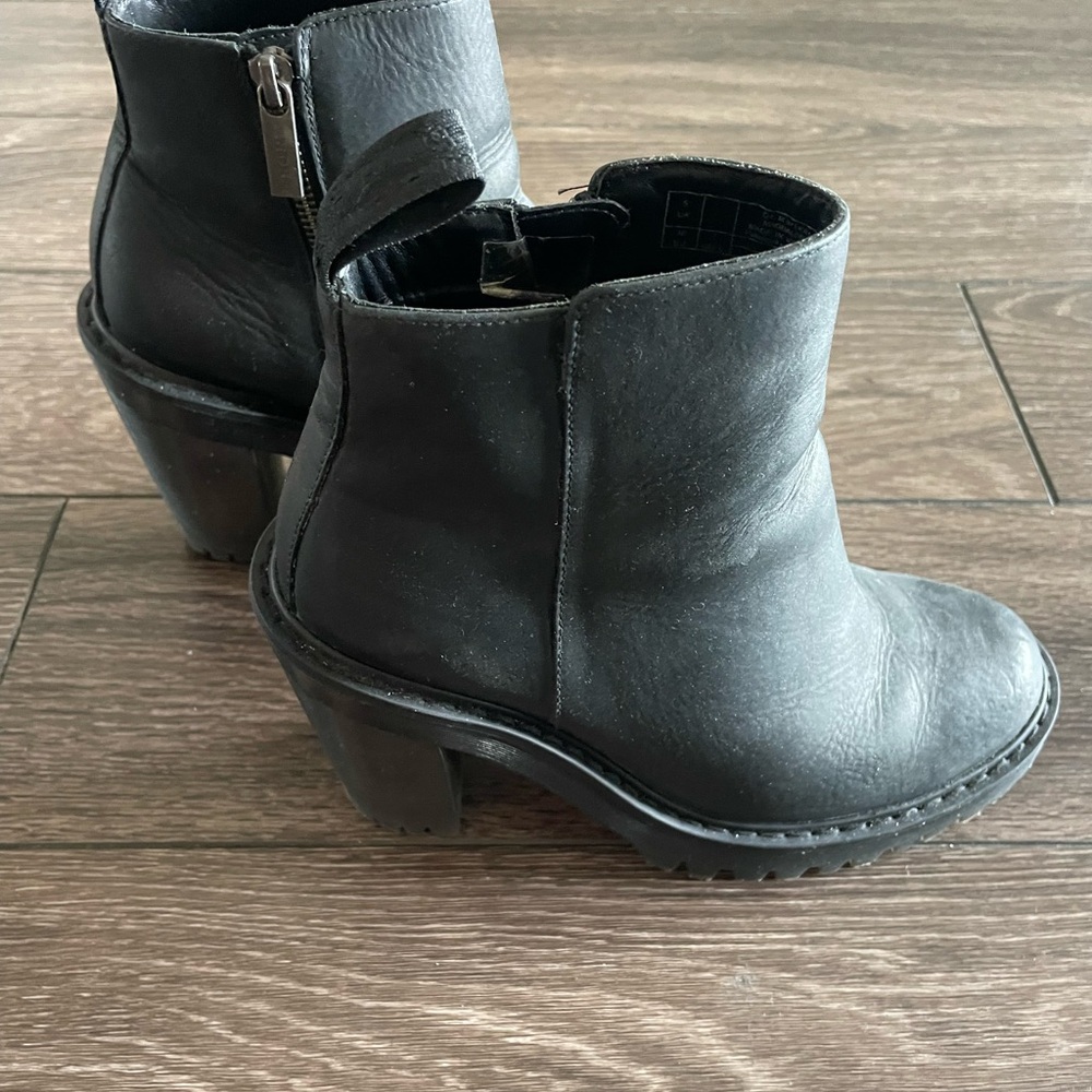 Dr. Martens Black Ankle Booties